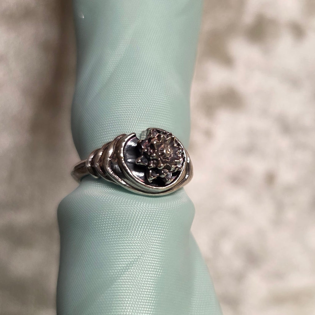 Lilypad Signet Ring