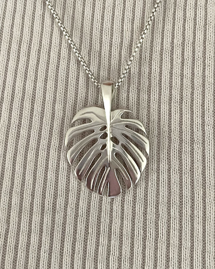 Monstera Pendant